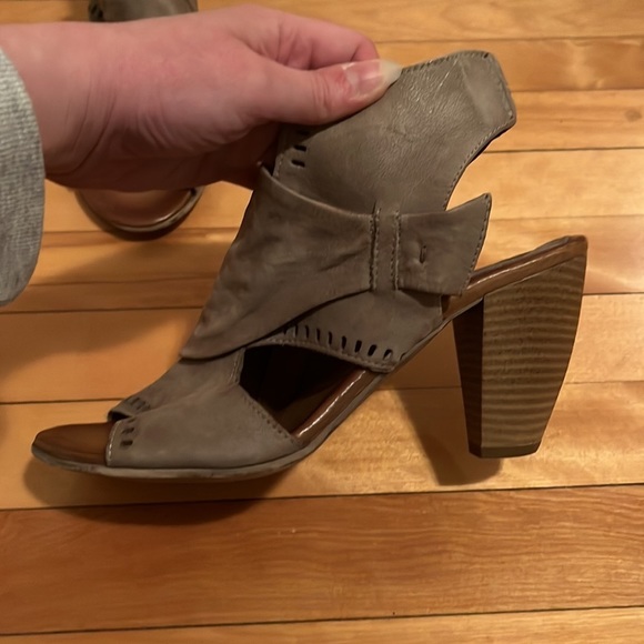 MIZ Mooz Moonlight Pebble peep toe in grey - Picture 3 of 13